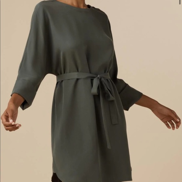 The Boyfriend Shirt Dress from VETTA Capsule - Picture 4 of 6
